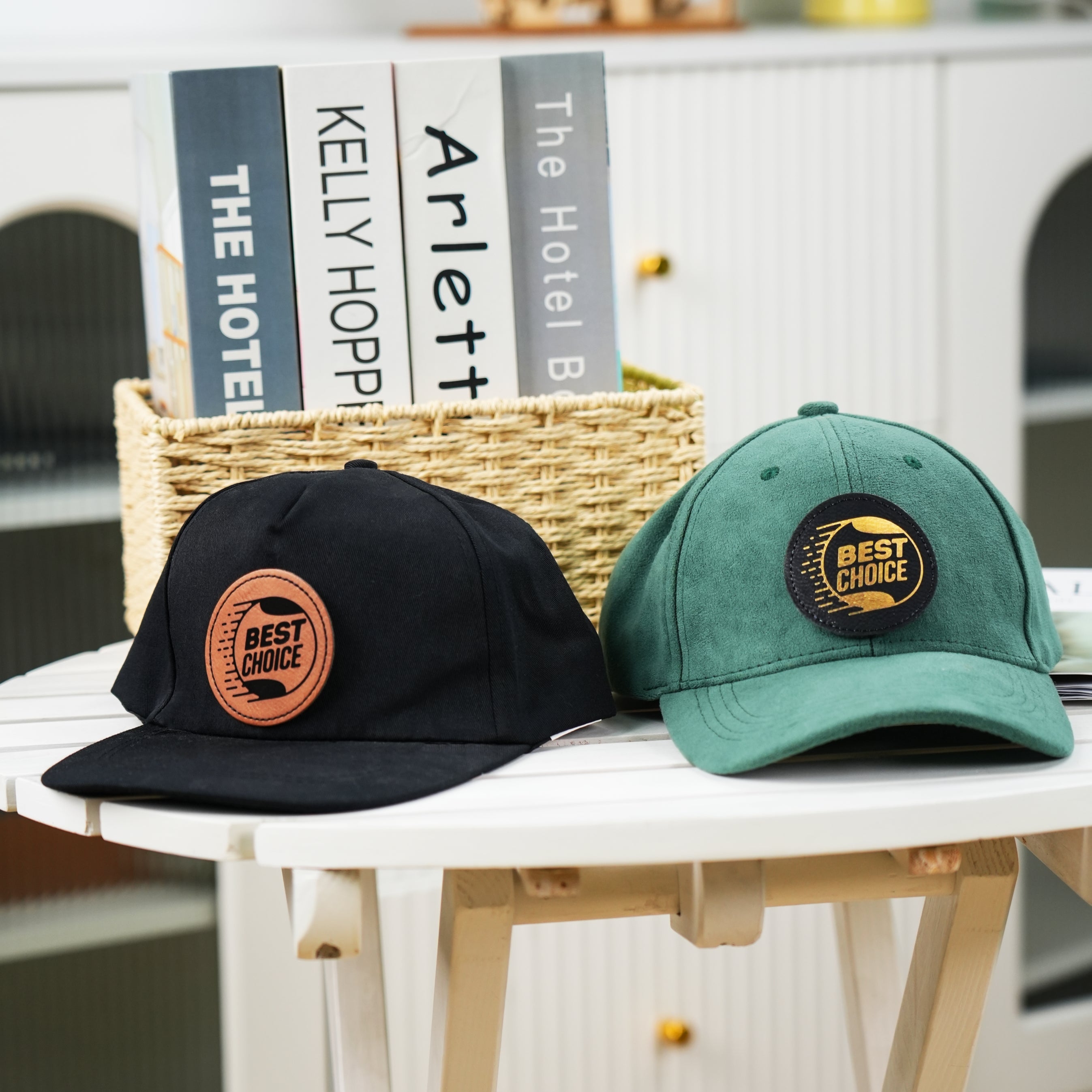 Blank Circular PU Leather Labels / Tags (30pcs)