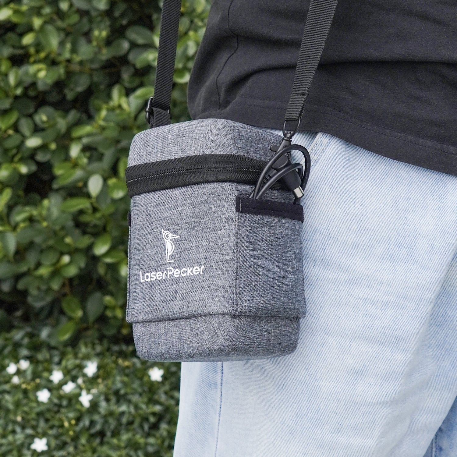 laserpecker portable carrying pouch for powerpack plus and laser engraver accessories.